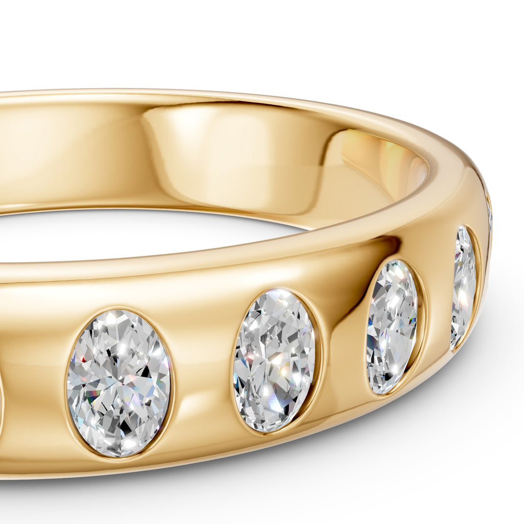 Seventeen Oval Diamond Straight Band