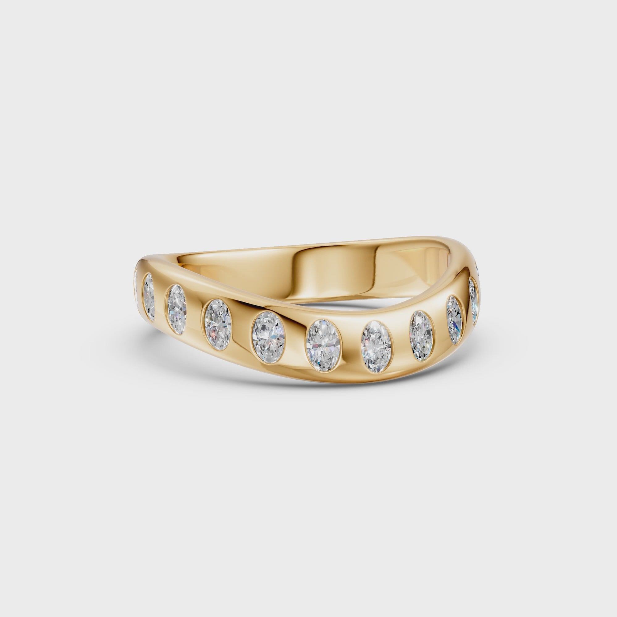 Seventeen Oval Diamond Nesting Arc Band
