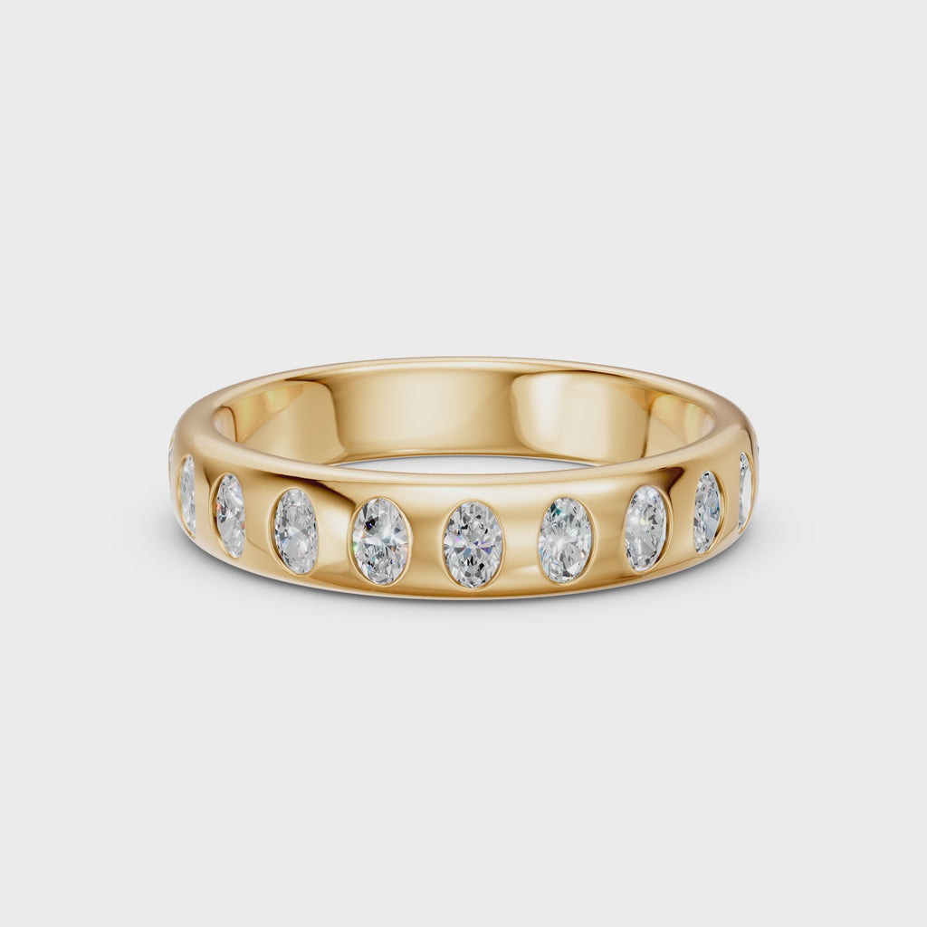 Seventeen Oval Diamond Straight Band